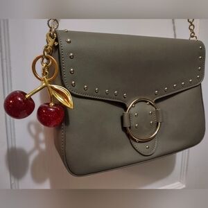 Lulu's "Andrea" Purse Olive Green w/Gold Chain  New